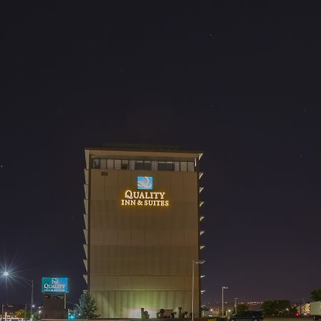 Quality Inn & Suites Cincinnati Exterior photo