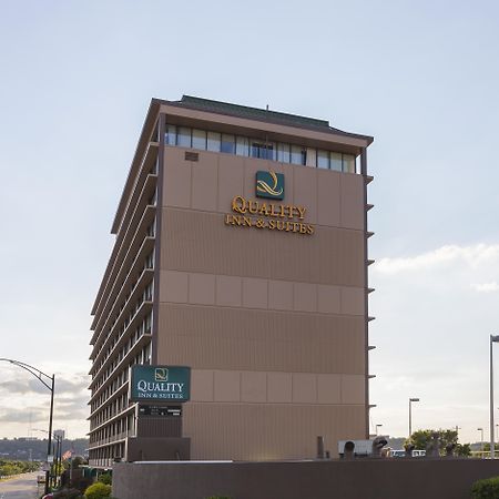 Quality Inn & Suites Cincinnati Exterior photo